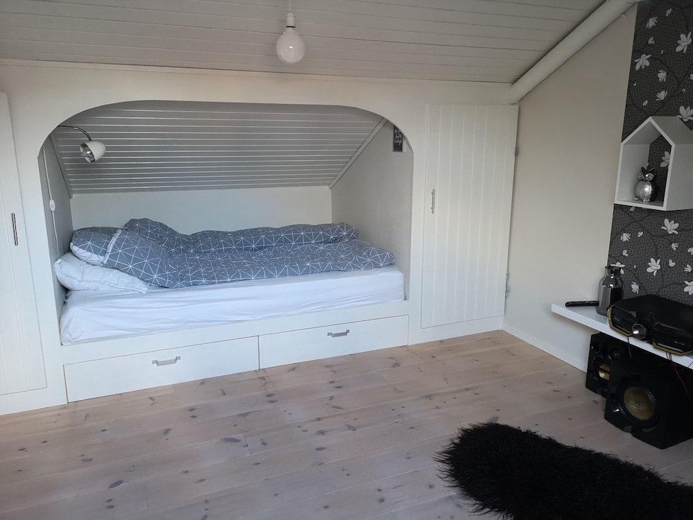Rose Cottage 70m2 Tórshavn with Parking view 4