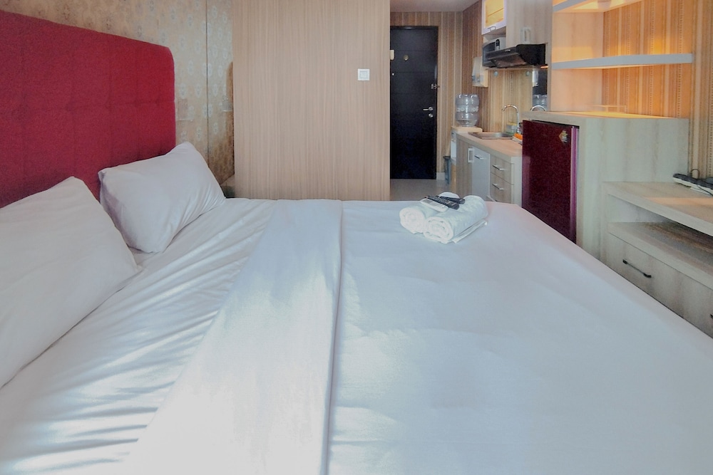 Modern Studio With Strategic Location At Tamansari Papilio Apartment