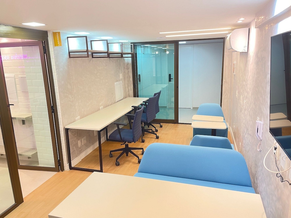 meeting & event spaces