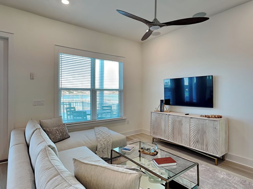 Yacht Harbor House by Southern Vacation Rentals
