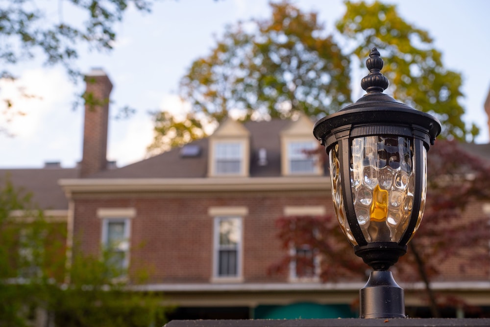 The Lafayette Inn