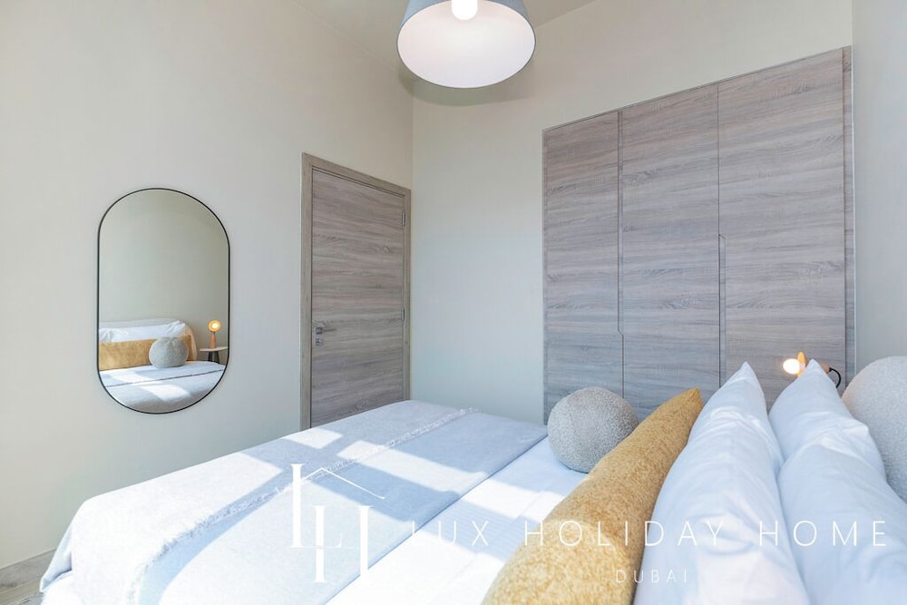 LUX The Ultimate Marina View Suite