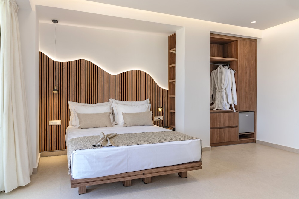 Luxurious Villa Selestine - With Private Pool