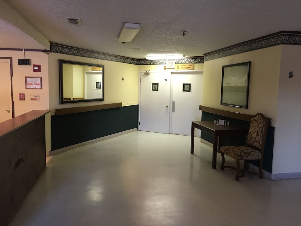 Reddy Inn and Suites