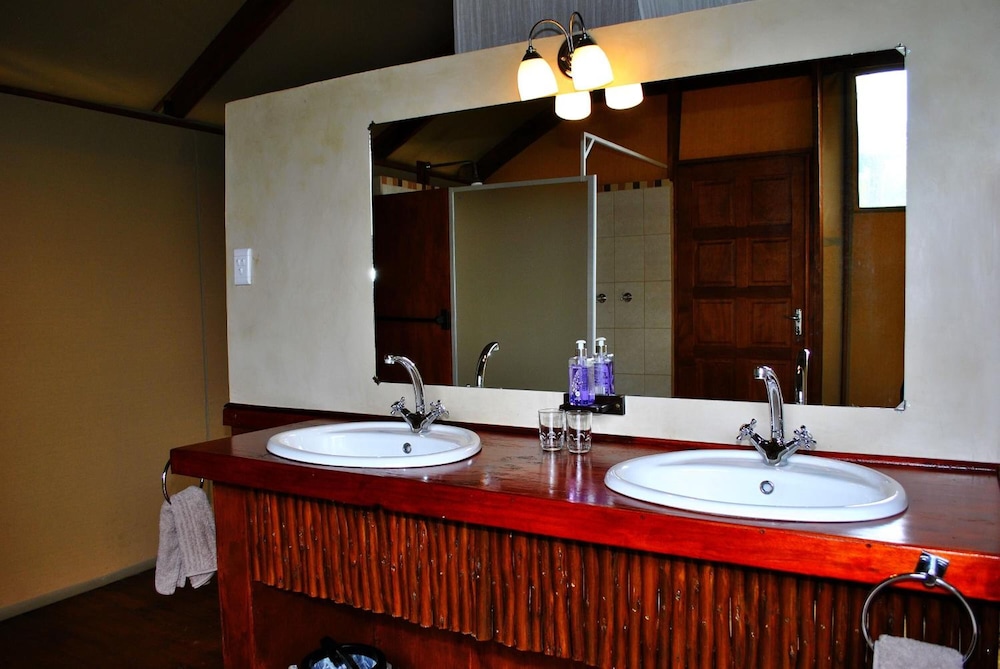 Lion Tree Top Lodge