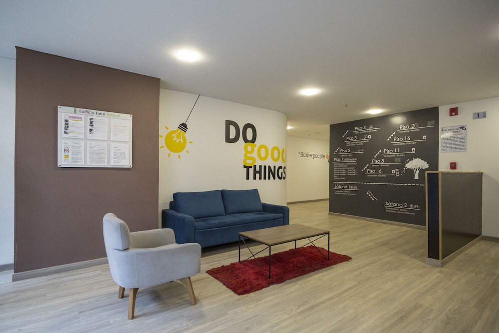 Lobby & Reception
