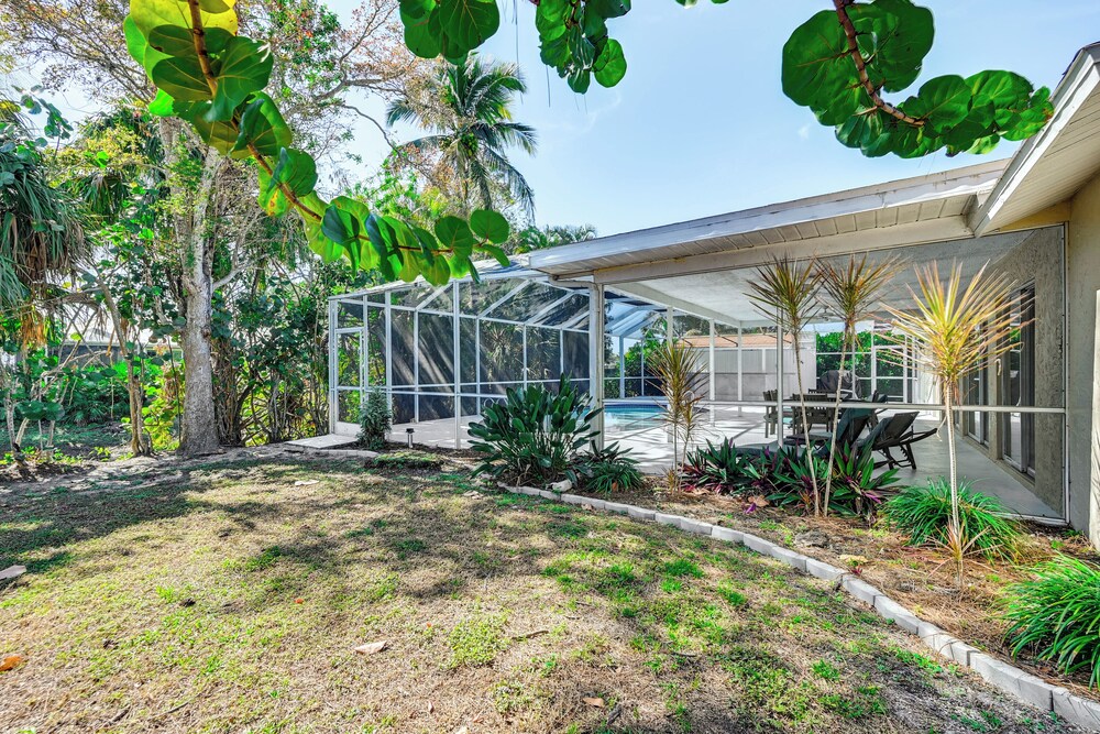 Hot Tub & Heated Pool: Bonita Springs Getaway!