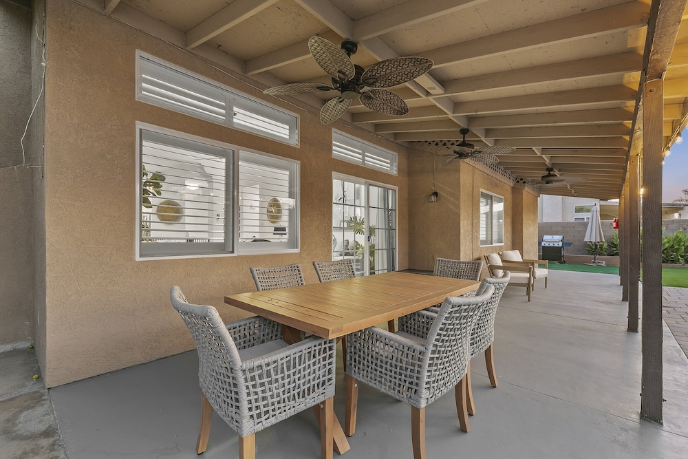 Desert Oasis Retreat Palm Meadows Gem 3 Bedroom Home