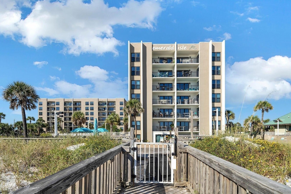 Emerald Isle 706