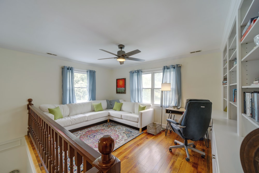 Maggie Valley Historic Farmhouse on 5 Acres! view 3