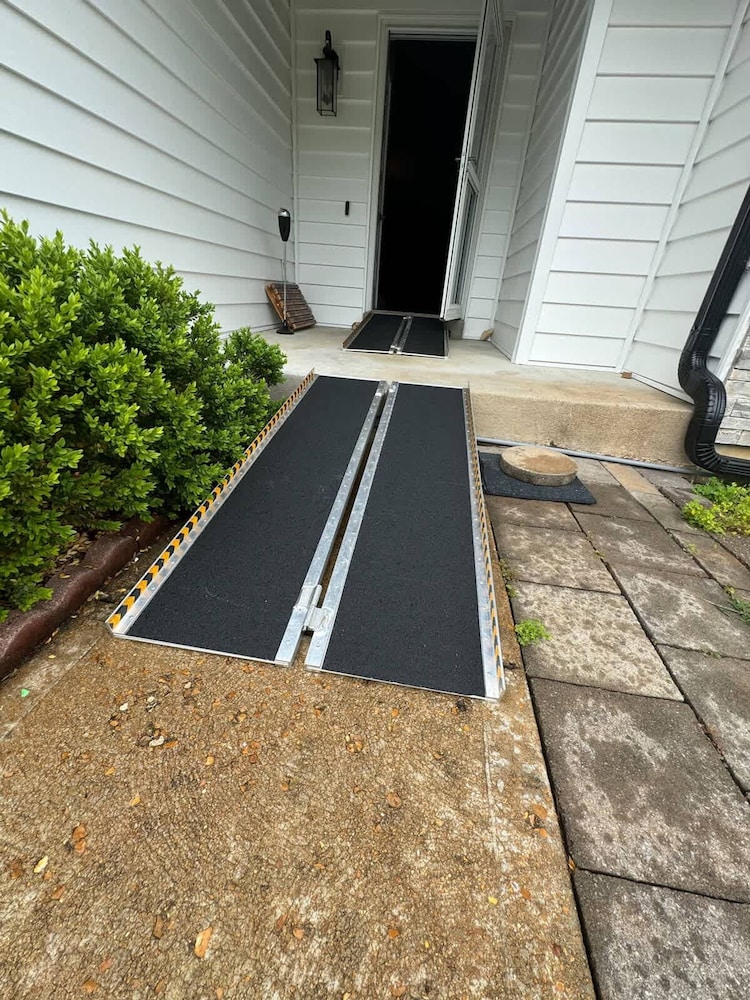 Remodeled and Inviting Free EV Charging Station Level 2