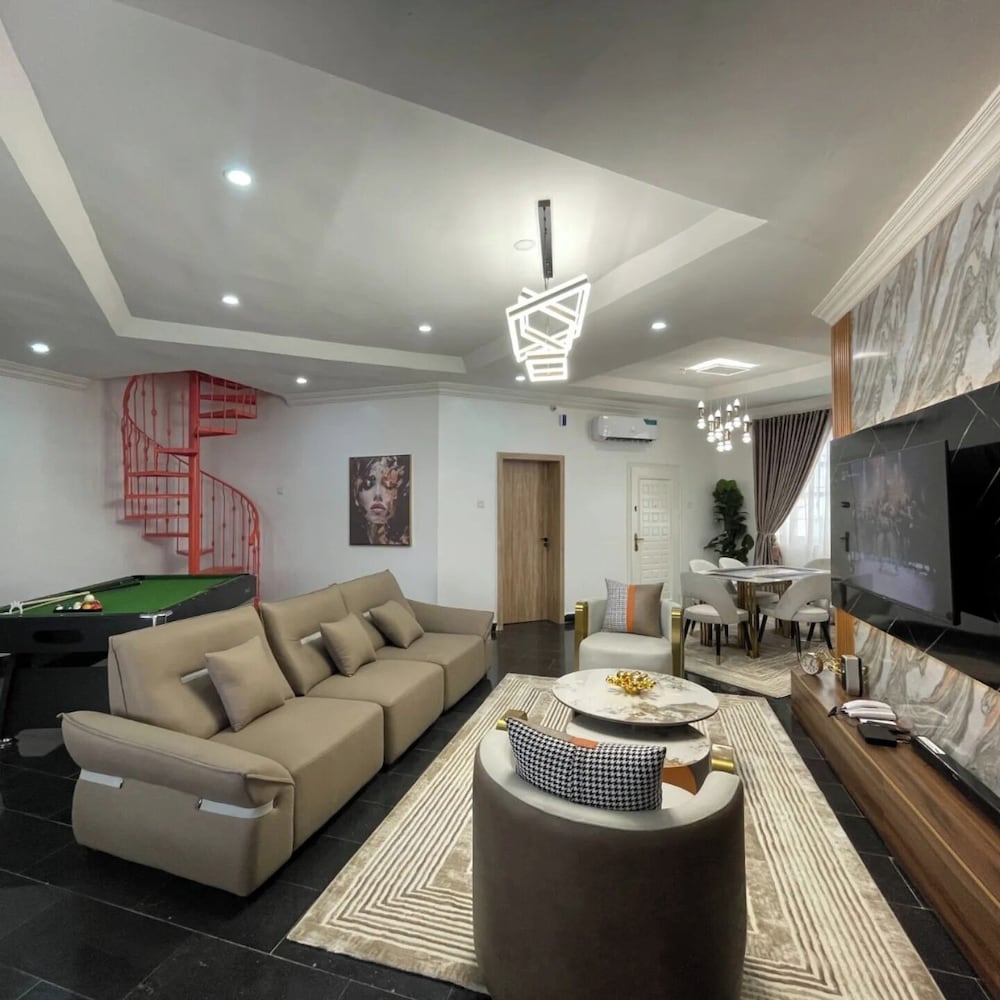 The Bond Apartment