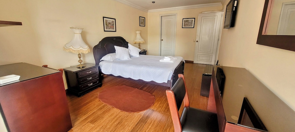 Fontana Suites