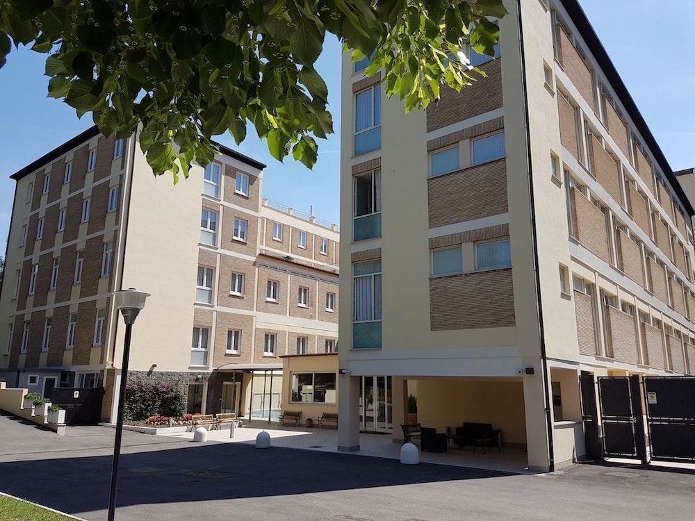 Vatican Area - Hotel Holiday Rooms