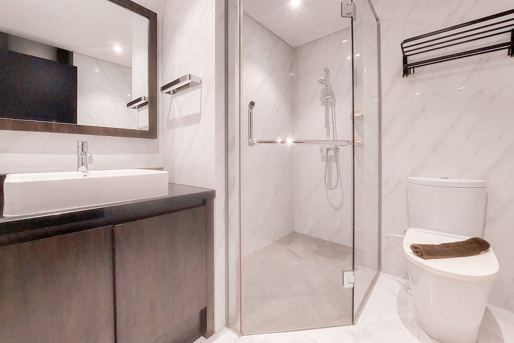 Modern Look And Comfy 1Br Apartment Branz Bsd City
