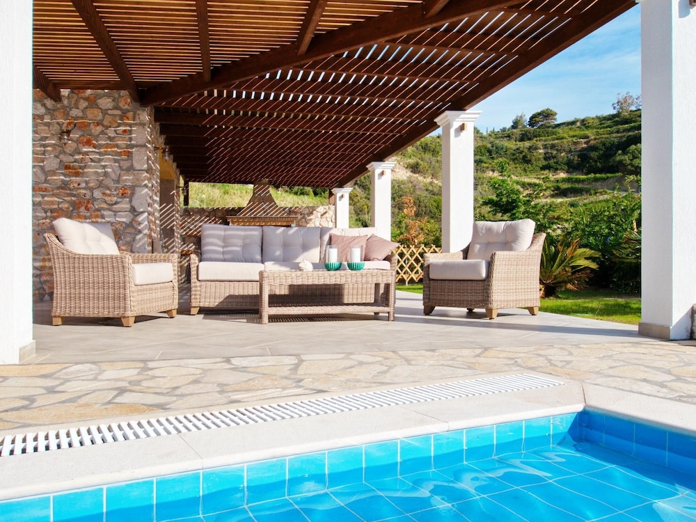 Villa Roberta in Spartia view 5