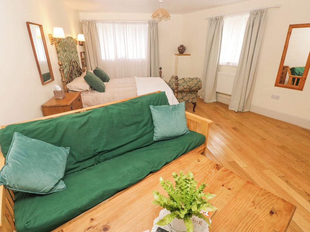 Equine Studio Annexe