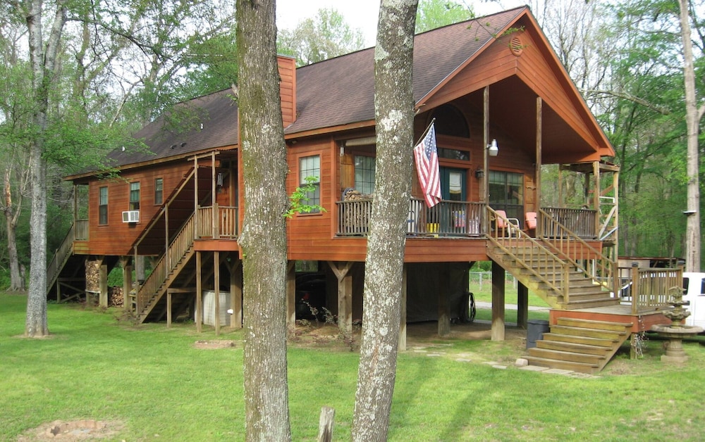 Chateau DeVille - Property Image 11