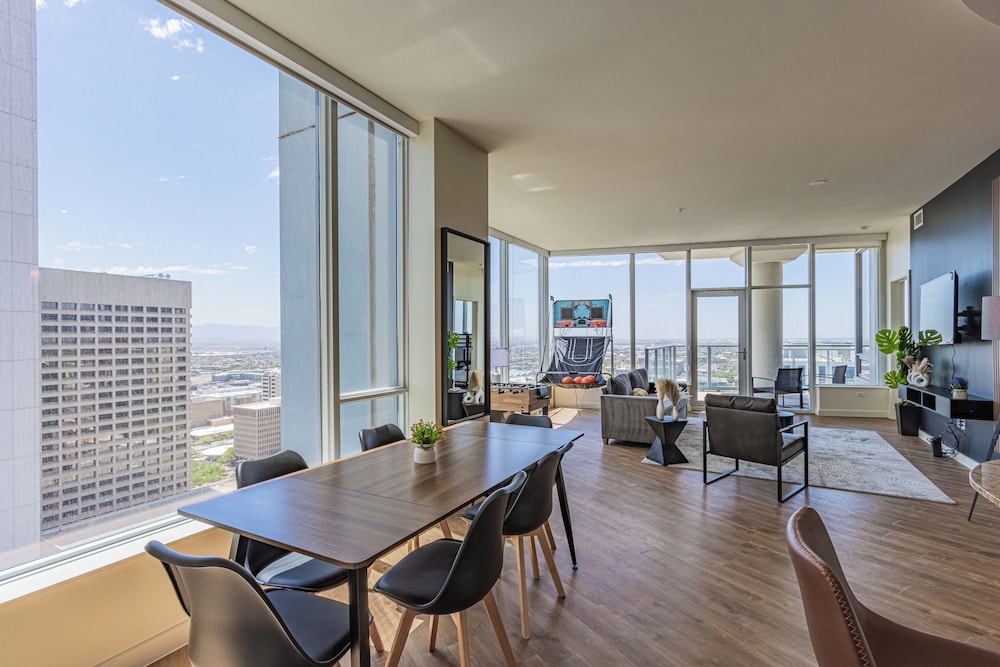 ROVE LIVING/KL - 44 Monroe
