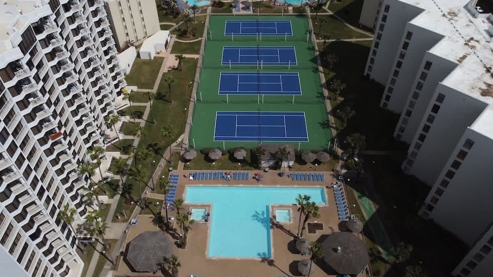 Saida Beachfront Luxe Condo Two Heated Pools 2 Bedroom Condo