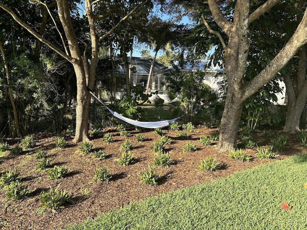 Fall In Naples - Game Room Pvt Pool Hot Tub Impeccable Decor 3 Bedroom Home