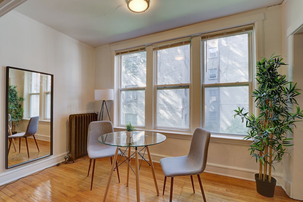 ROVE LIVING/KB - Prospect