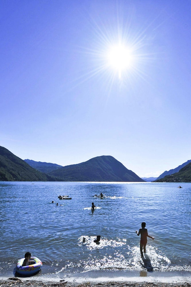 Apartment in Porlezza With Lake View photo 2