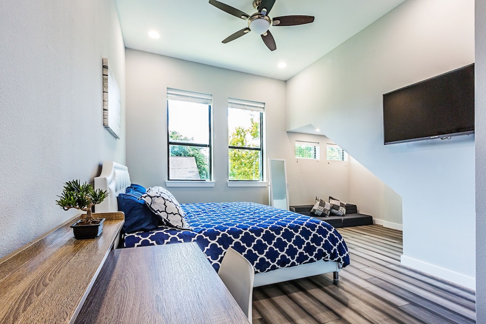 Montrose Guesthouse Suites