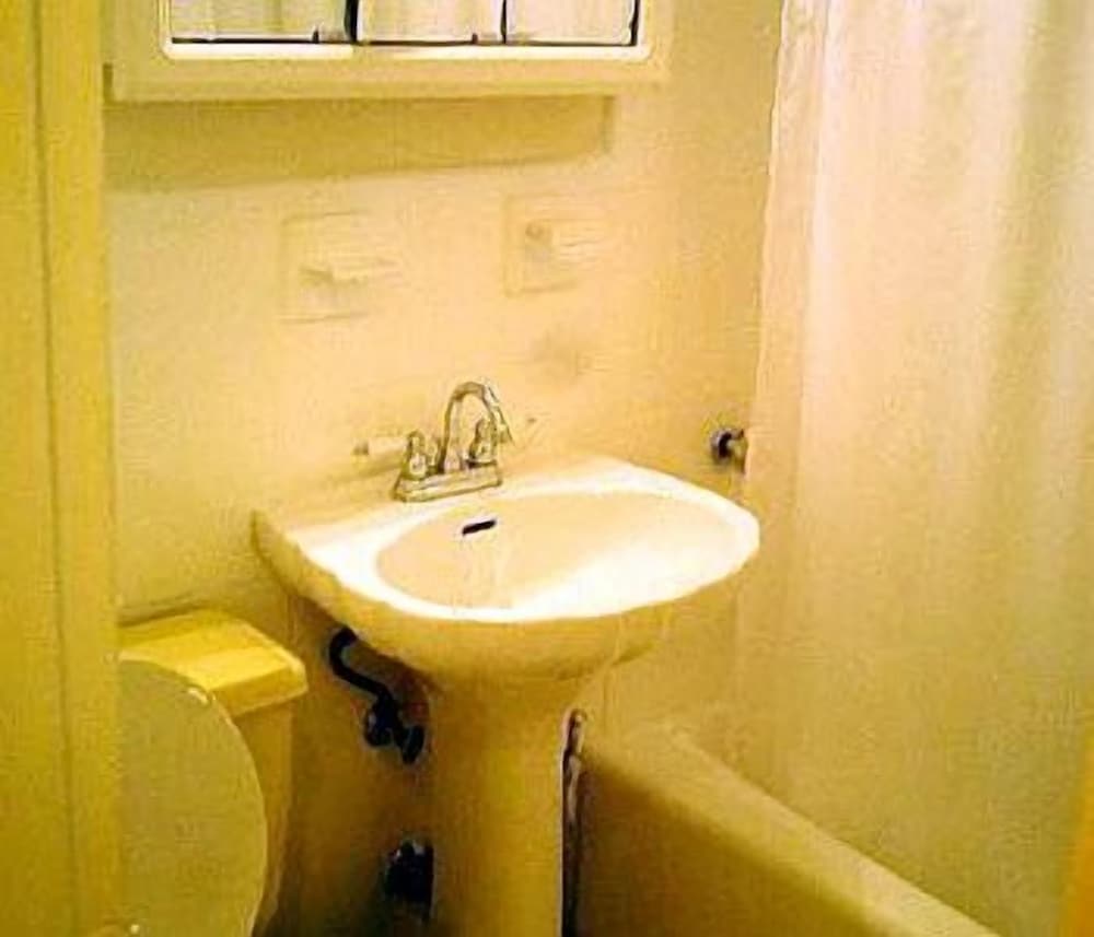 Direct Loft at 33 West 71st Street