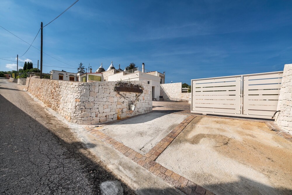 3687 Villa Macla by Perle di Puglia view 2