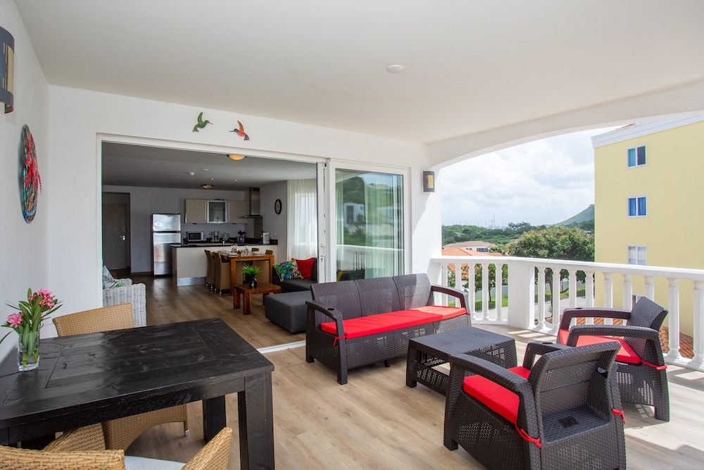 Blue Bay Apartments