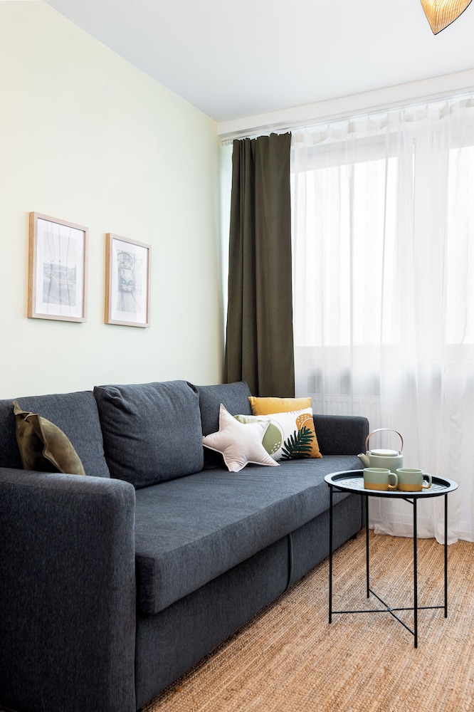 Silver - by Kairos Apartments