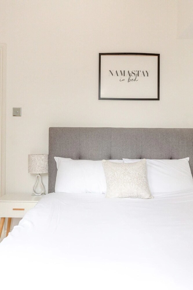 Gorgeous, Newly Renovated 1 Bedroom in Balham With Garden
