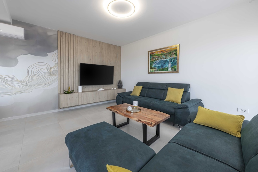 Tila Luxury Suite