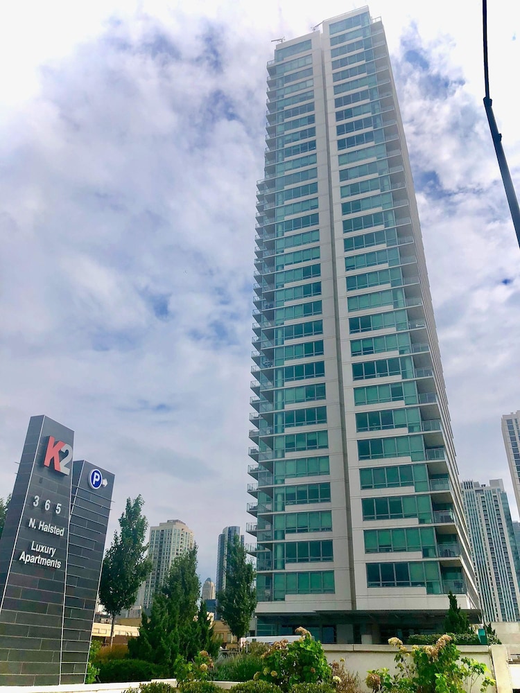 Fulton Group Stay 2 Apartments Skyline Views