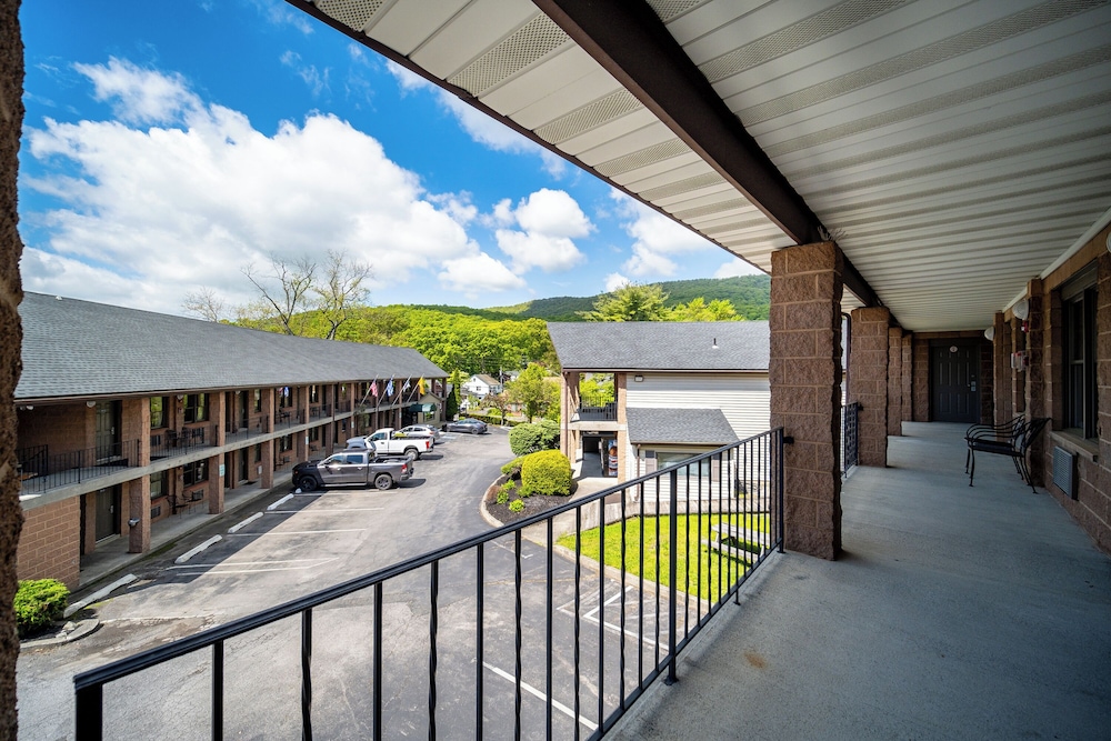 West Point Motel