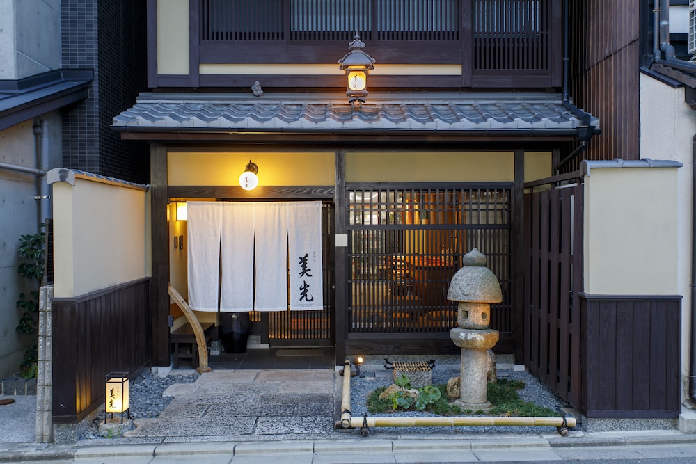 Hotel Gion Misen Furumonzen - Image 1