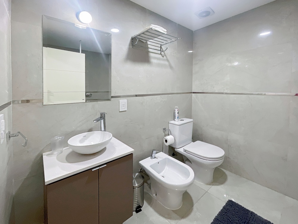 Ayres Suites Moreno
