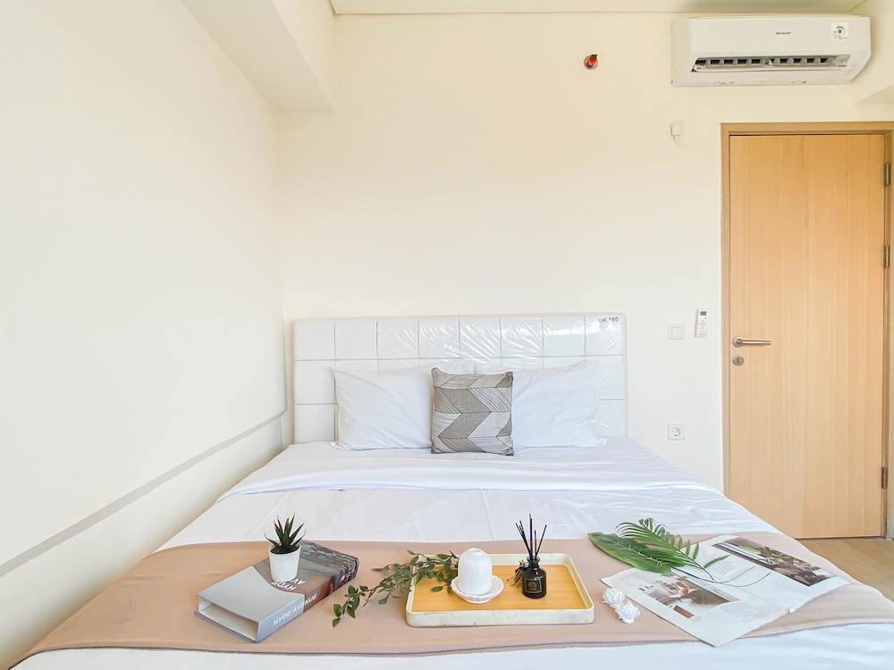 Good Deal 2Br At Meikarta Apartment