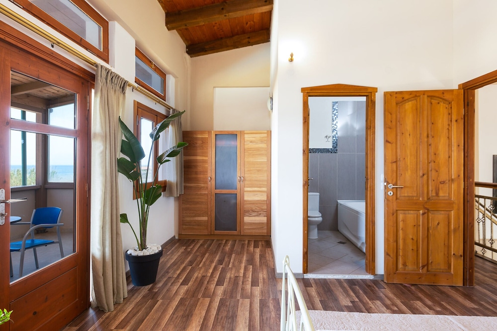 Golden Sand Beach Villa Villa