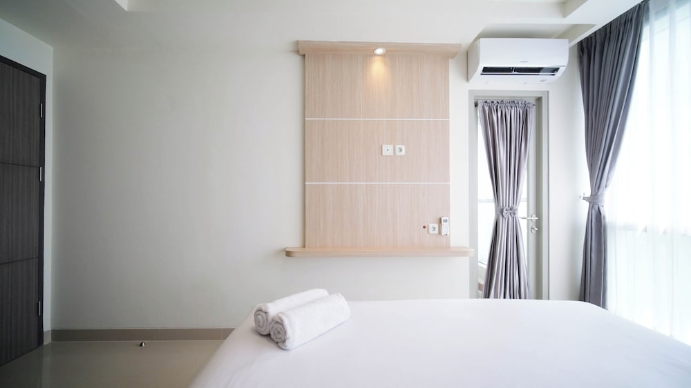 Good Location And Cozy 1Br At Praxis Apartment view 5