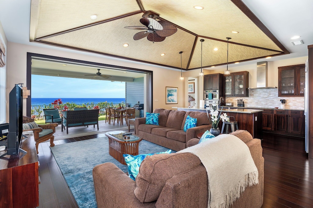 Ocean Front - Private Pool & Grill - Vrkcv