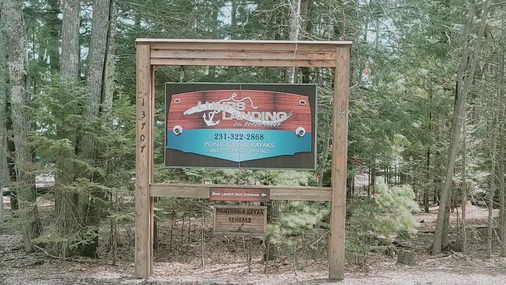 Beautiful Torch Lake House With Beach Access 2 Bedroom Home