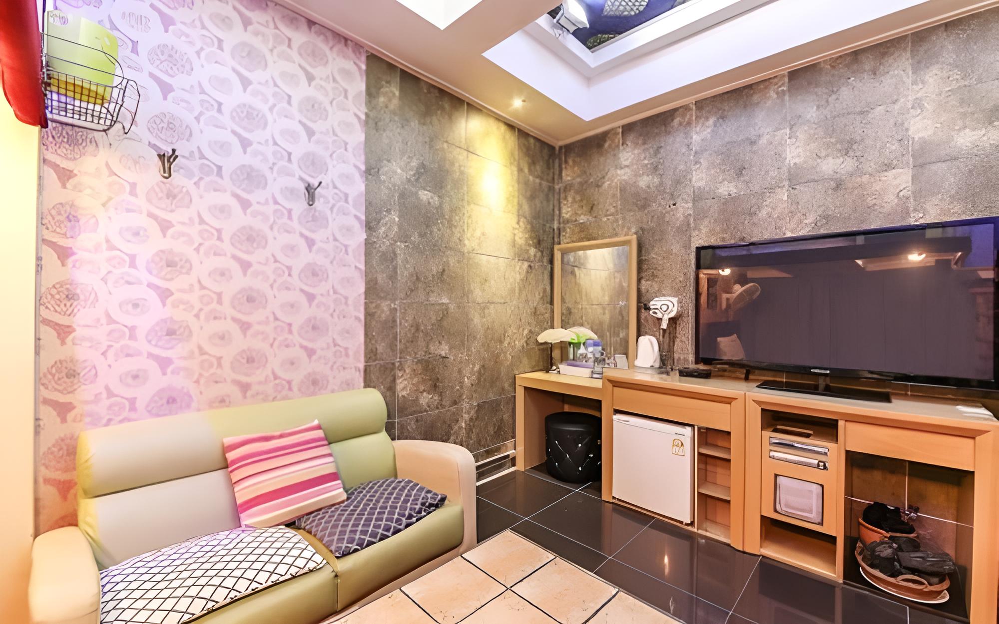 Gumi Wonpyeong Freesia view 3