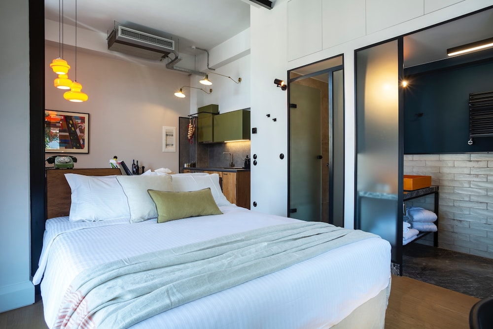 The Foundry Suites