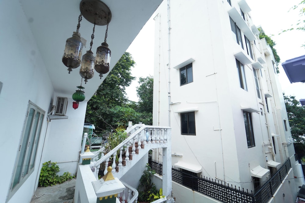 Blue Horizon Apartment 2bhk Nr Marina Beach