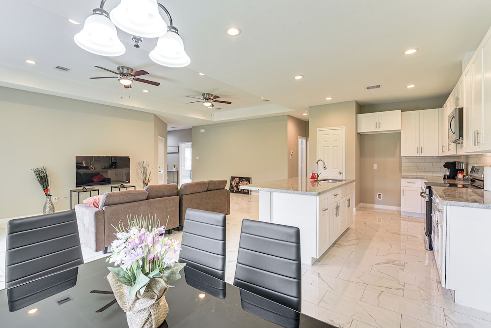 11 Mi to Dtwn Houston: Family Home w/ Yard
