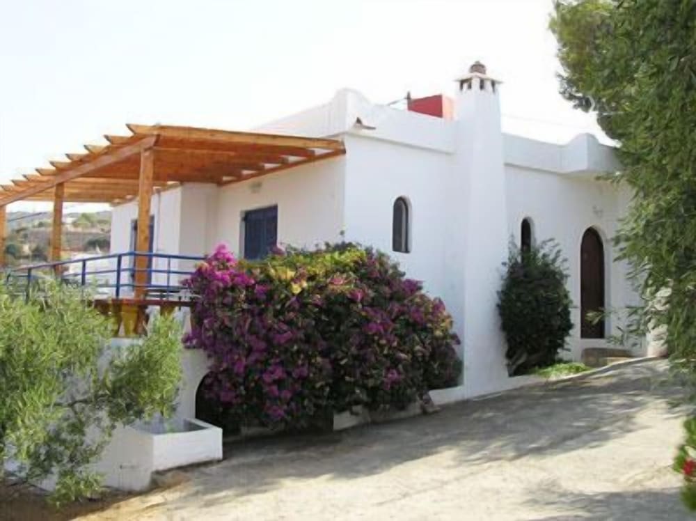 Poppy Villas