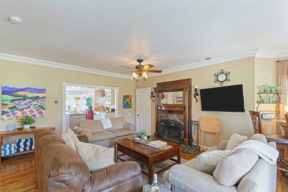 Victorian Manor In Paso Robles Wine Country + Pool, Hot Tub, Firepit, Tennis Court Sleeps 28