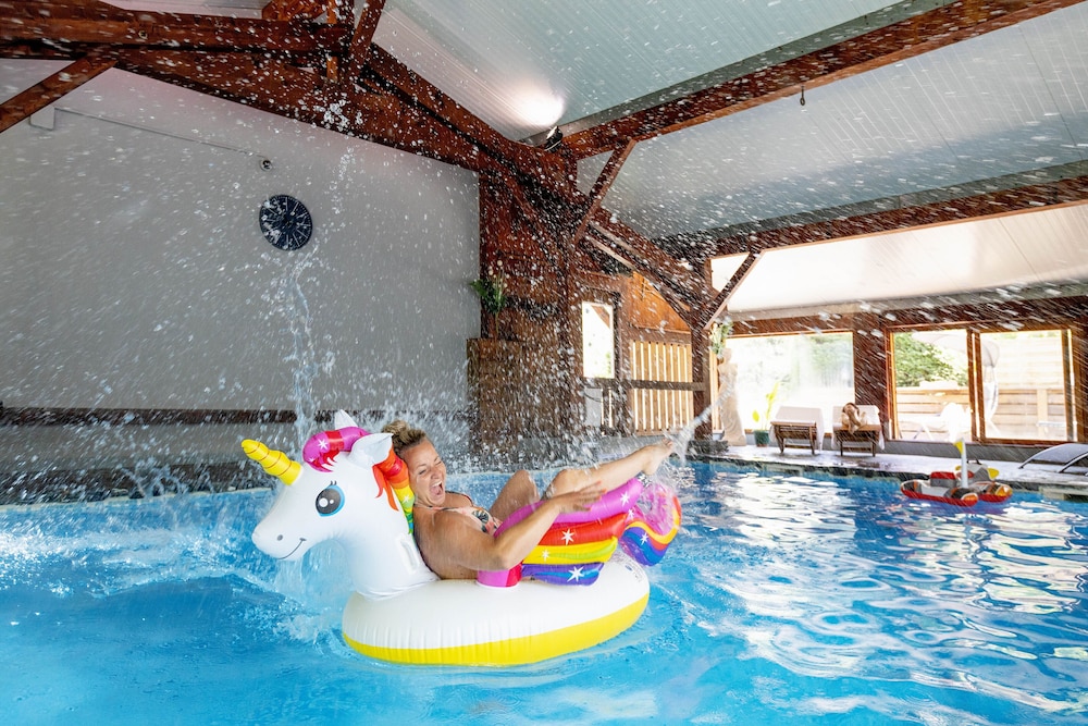 Les Houches Vacations - Hotel La Fontaine - Property Image 1
